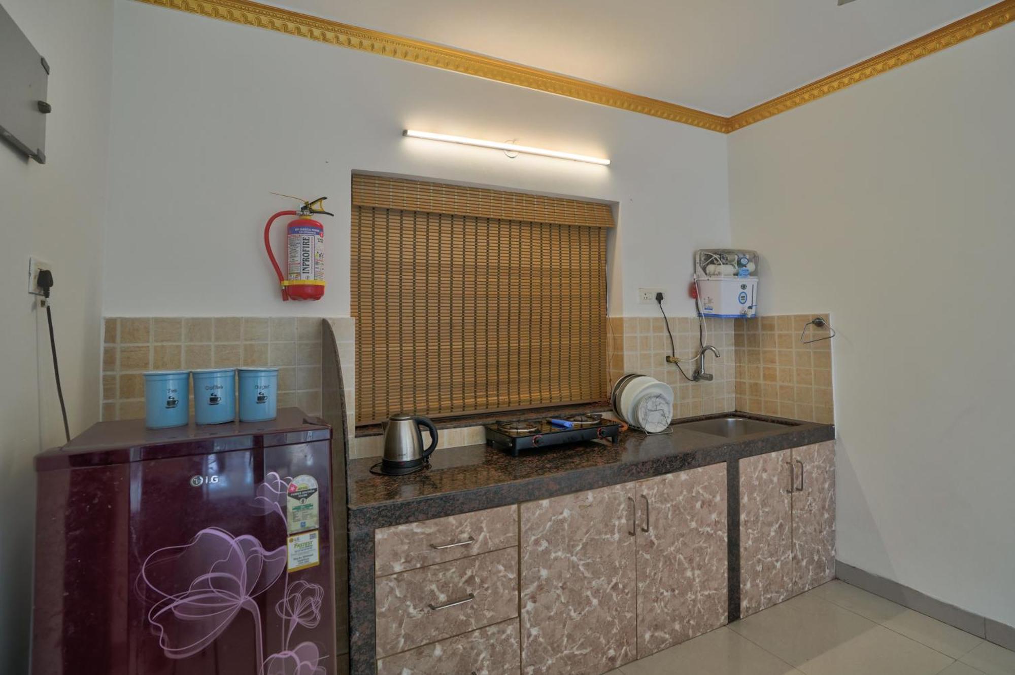Amazing Pool View Candolim Goa 2Bhk Apartment Eksteriør billede