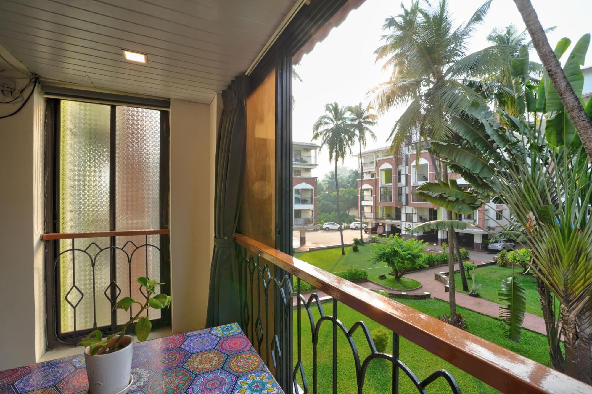Amazing Pool View Candolim Goa 2Bhk Apartment Eksteriør billede